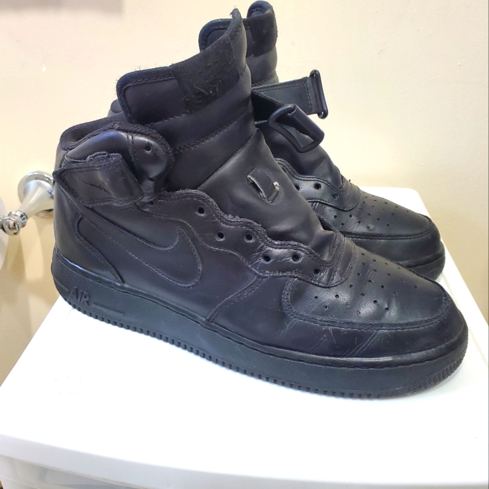 Air force ones mids